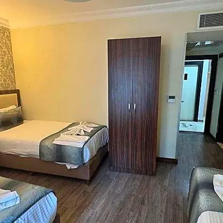 Bulvar Hotel