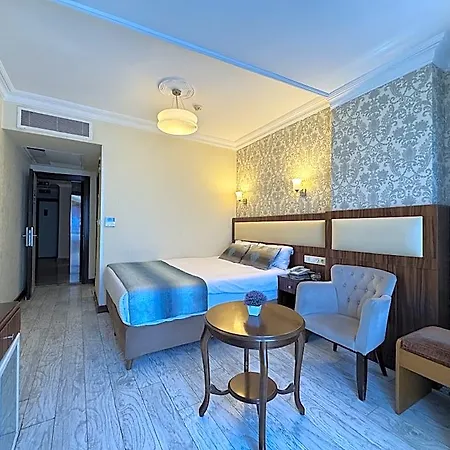 Hotel Bulvar 3*
