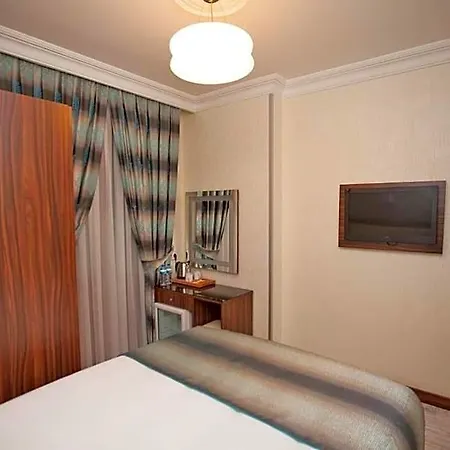 Hotel Bulvar 3*