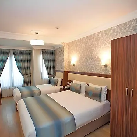 Bulvar Hotel